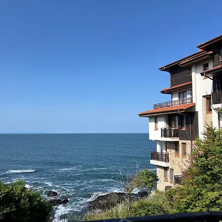 Aparthotel Saint Thomas Village 4*