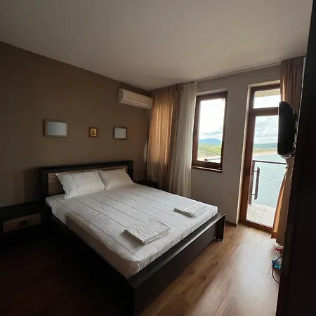 Saint Thomas Village Апартхотел 4*