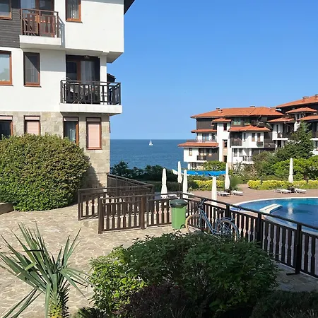 Saint Thomas Holiday Village Condo Ξενοδοχείο με διαμερίσματα
