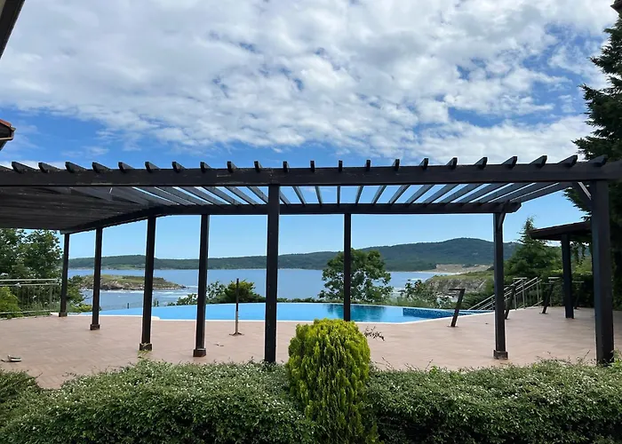 Aparthotel Saint Thomas Village Sozopol